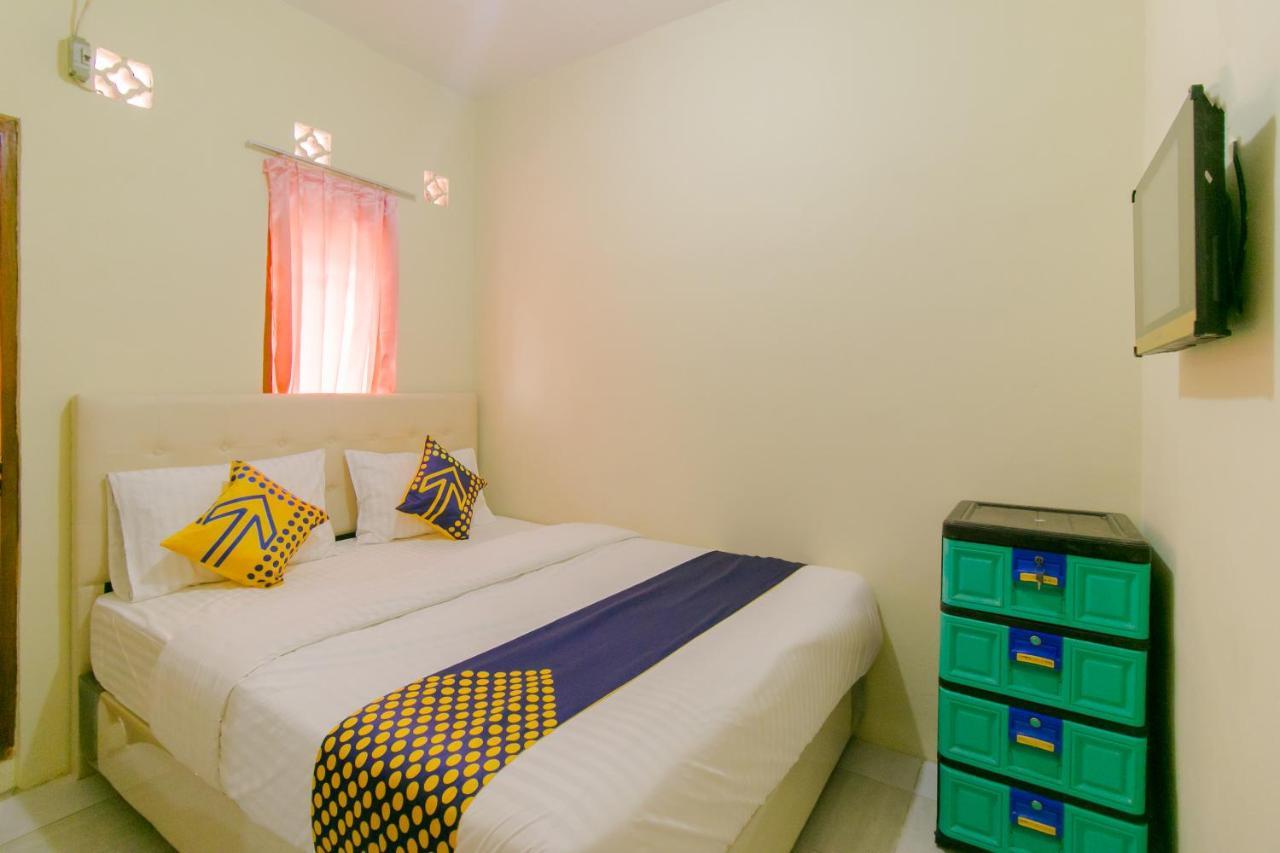 Ayu Homestay Syariah Sukabumi Zewnętrze zdjęcie