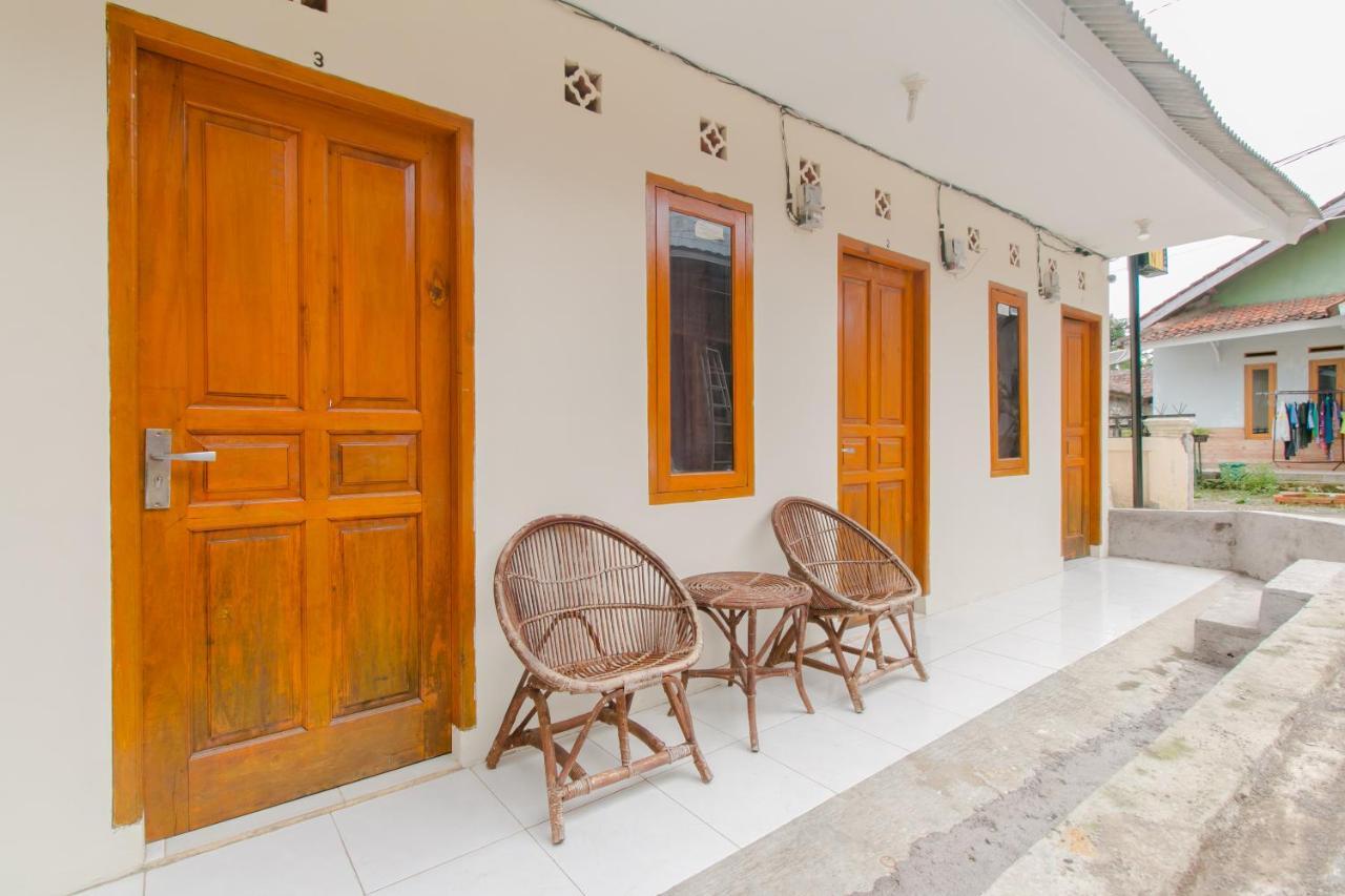 Ayu Homestay Syariah Sukabumi Zewnętrze zdjęcie
